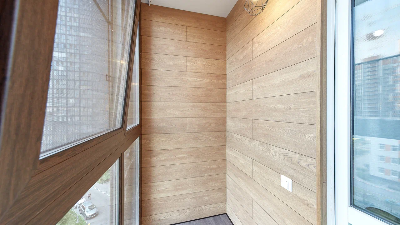 Отделка балконов под ключ в Московском