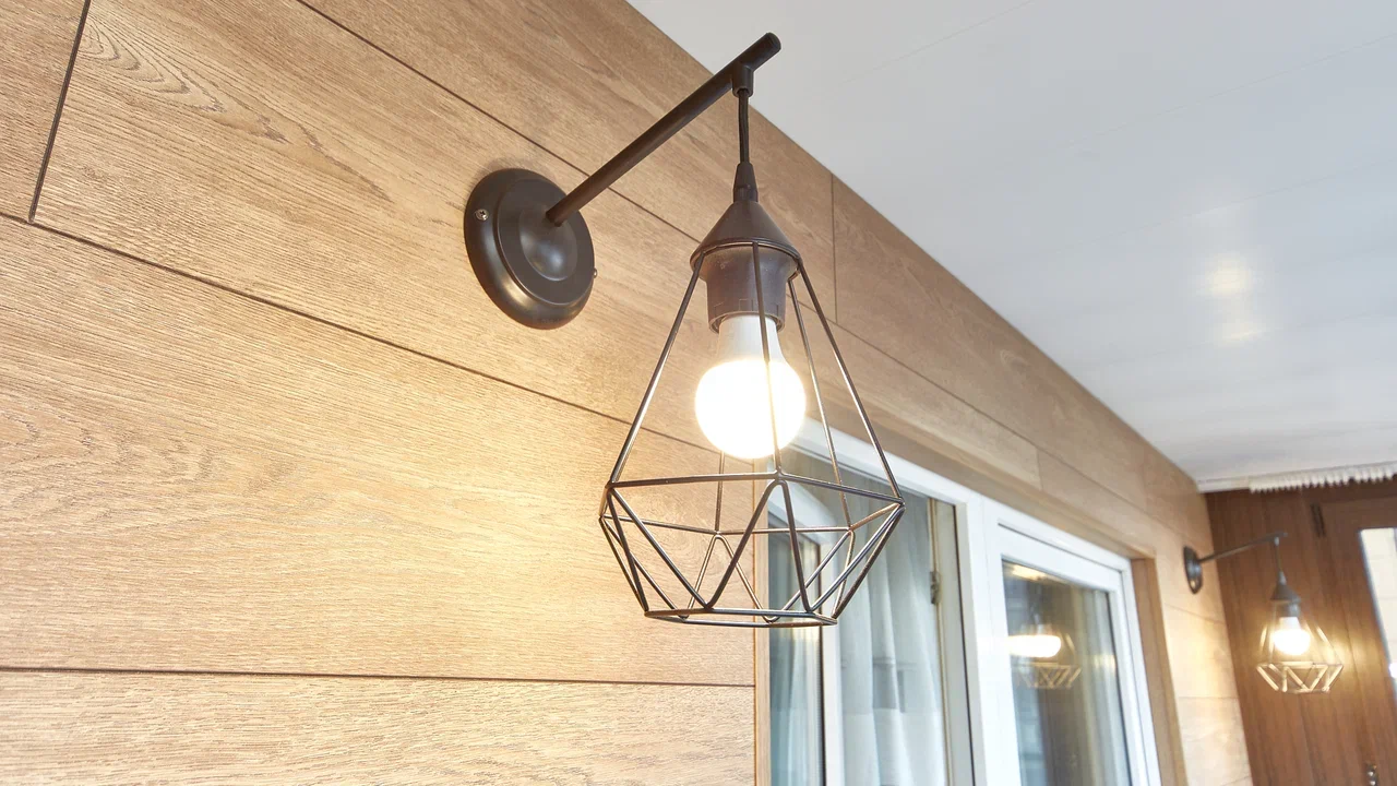 Отделка балконов под ключ в Московском